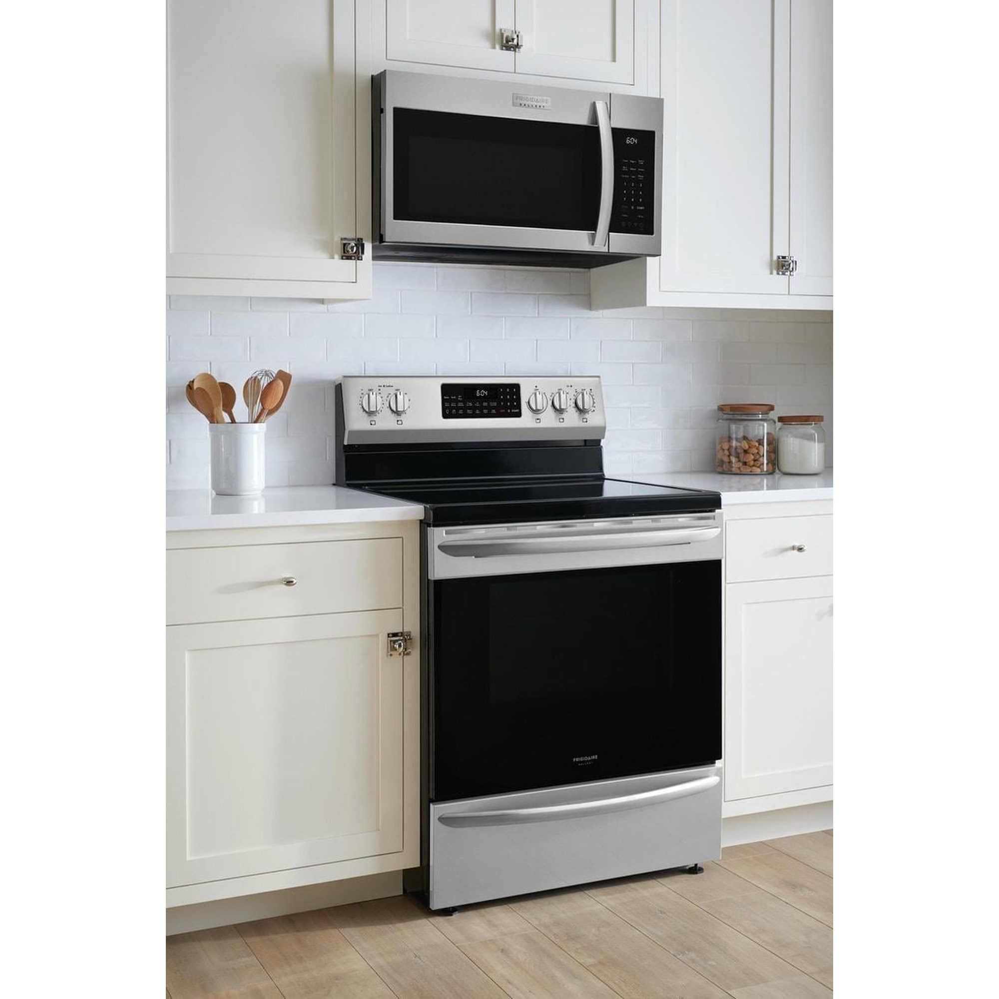 Frigidaire 3 Piece Kitchen Appliance Package with FFEF3054TS 30