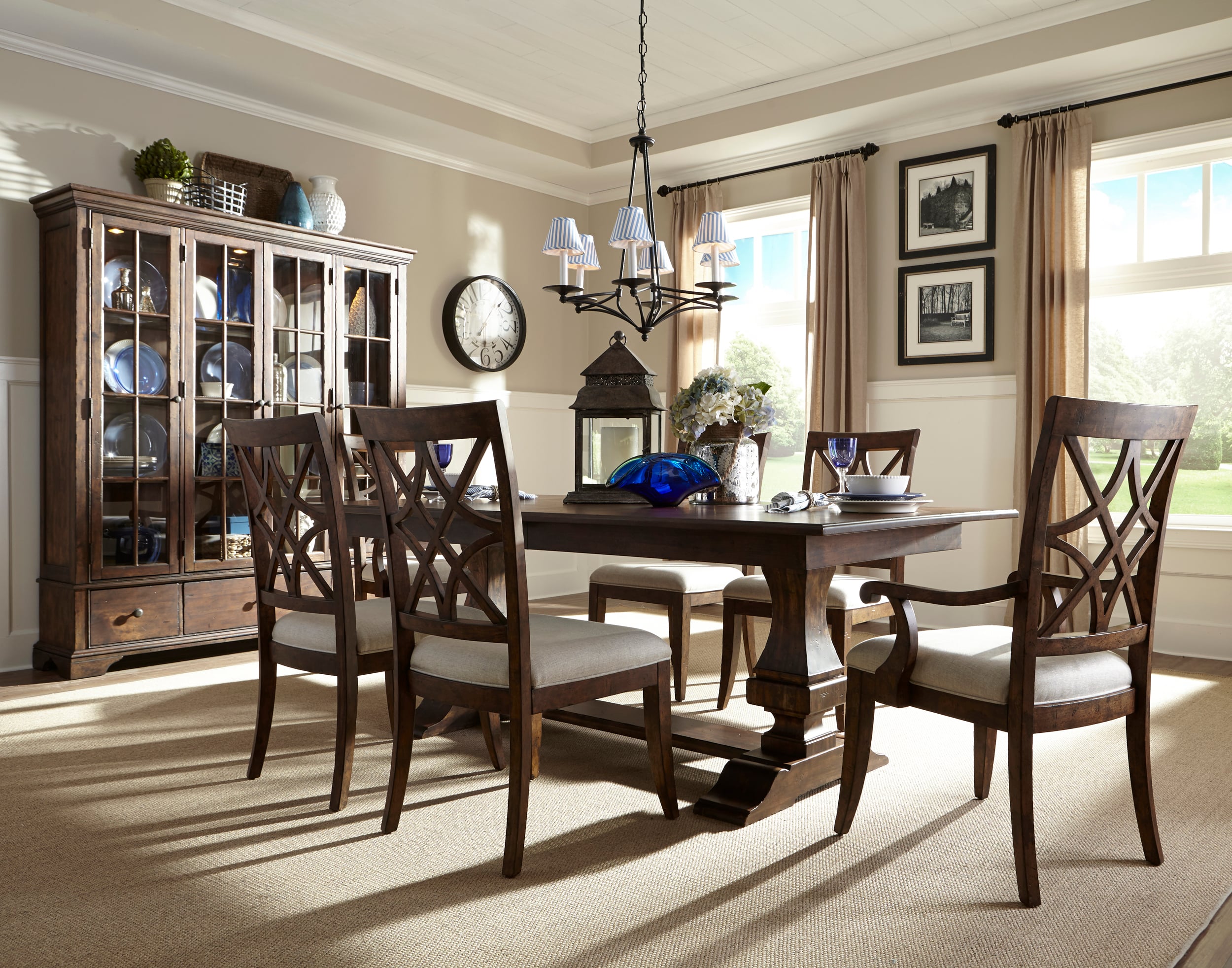 Trisha yearwood round dining table hotsell