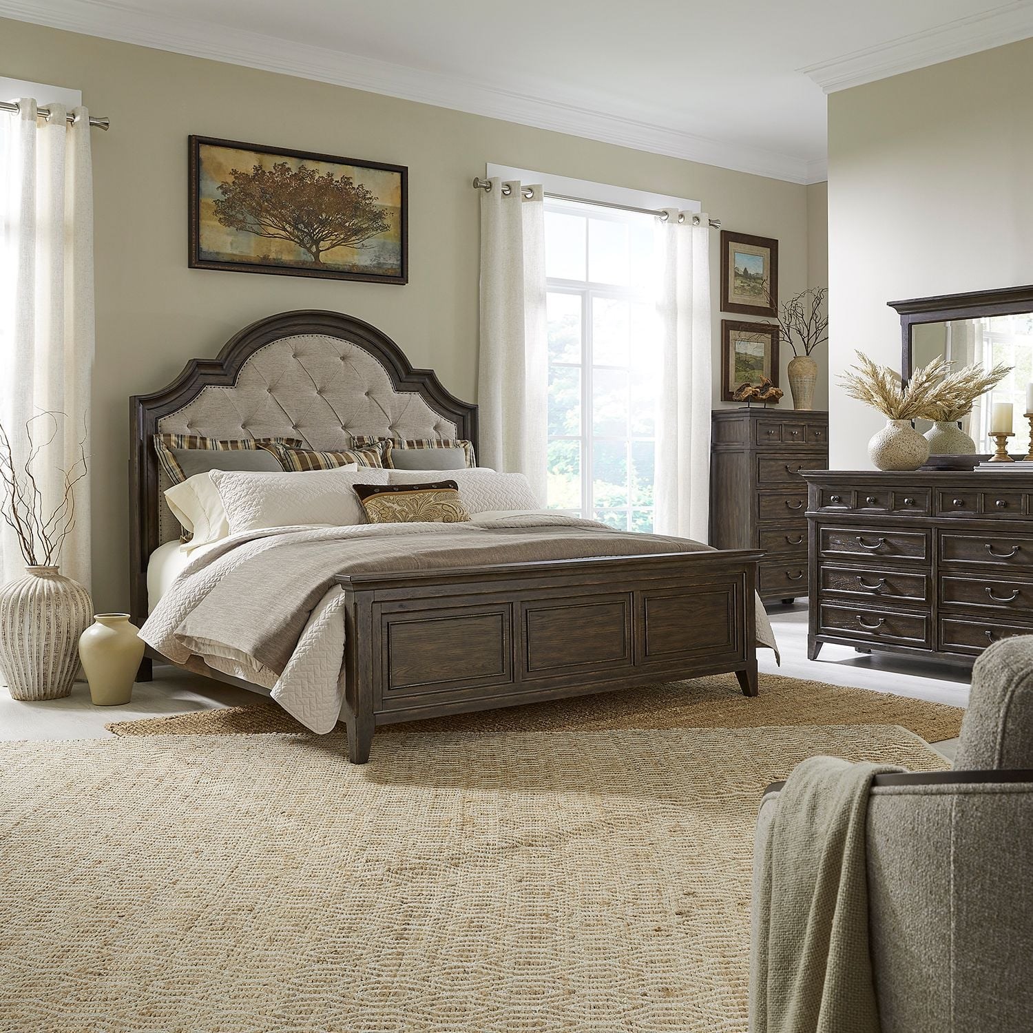 Traditional queen deals bedroom sets