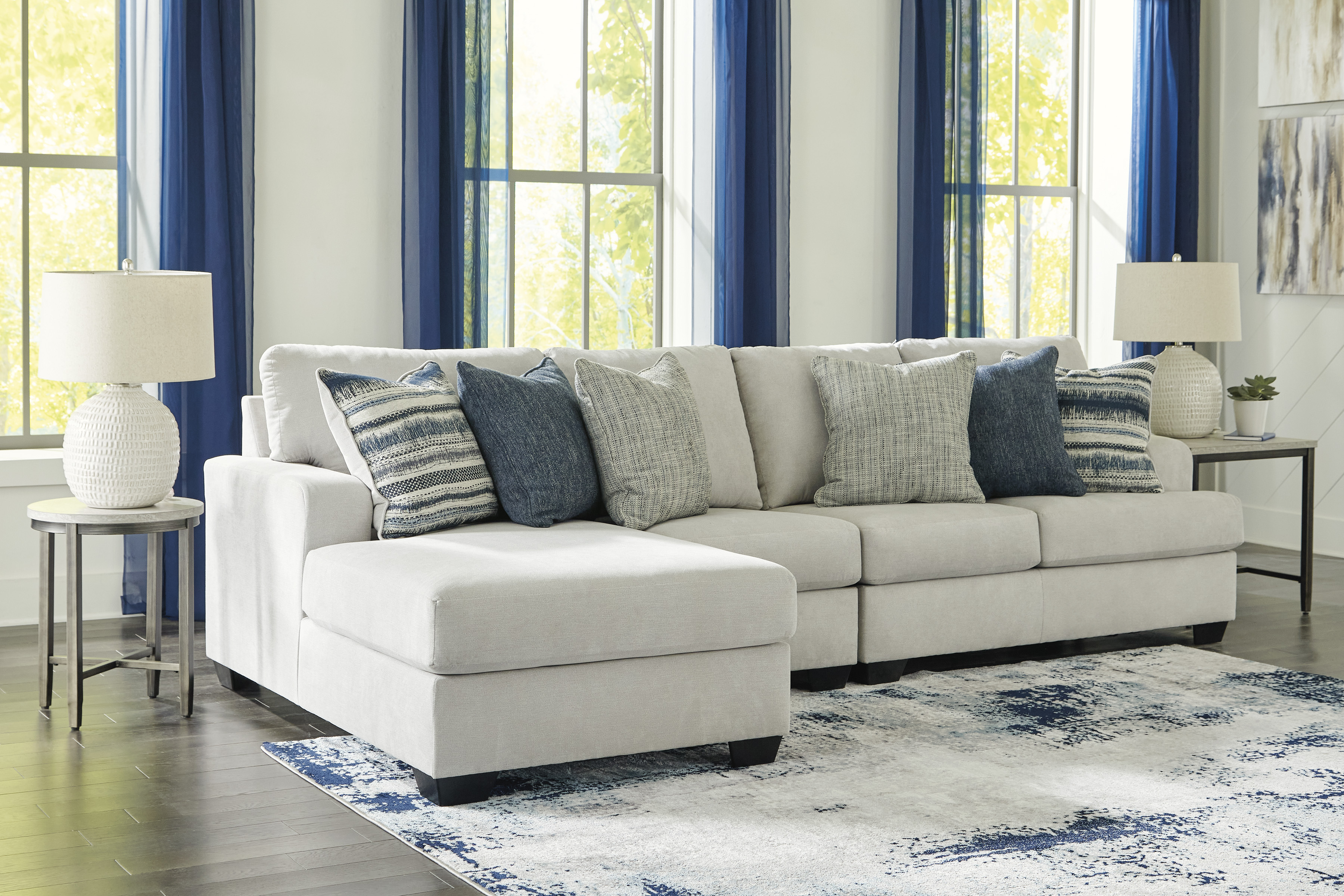 Benchcraft sectional on sale with chaise