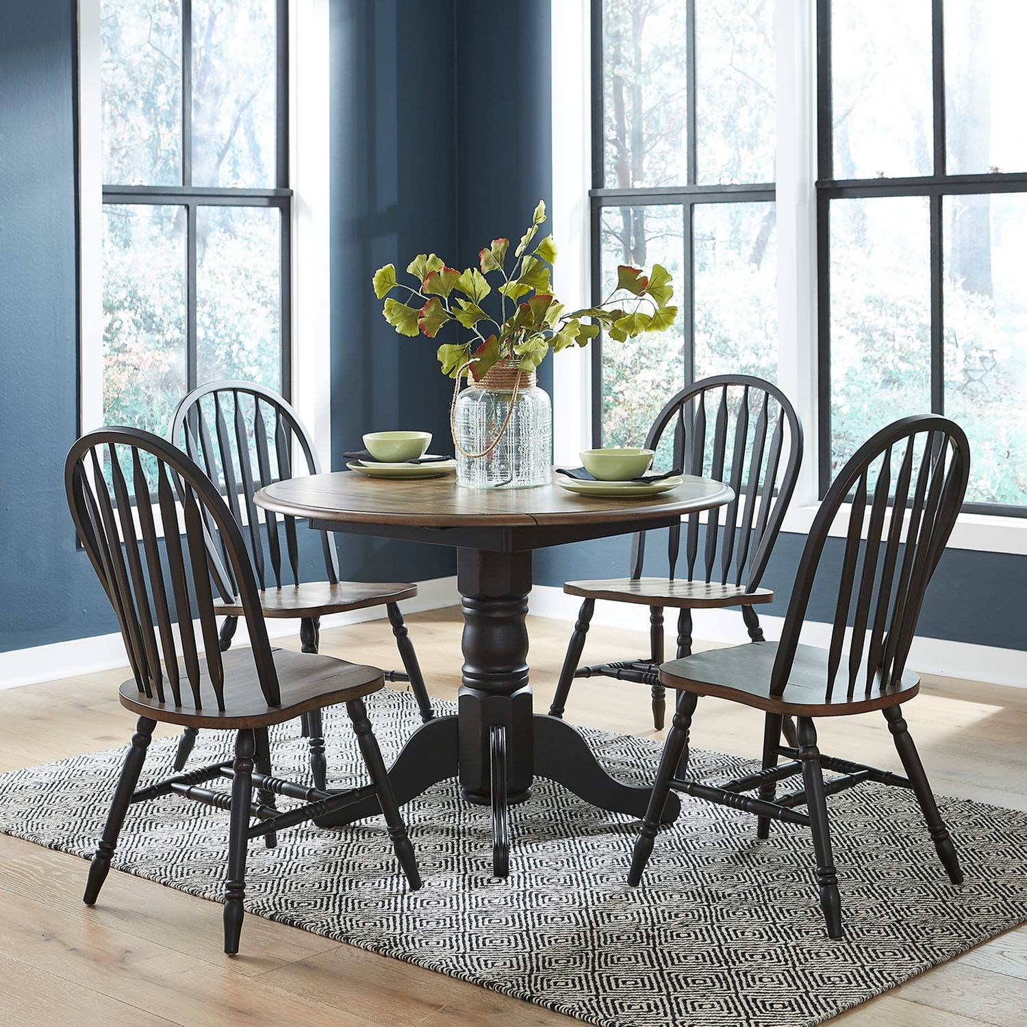 Kitchen table with cheap leaves and chairs