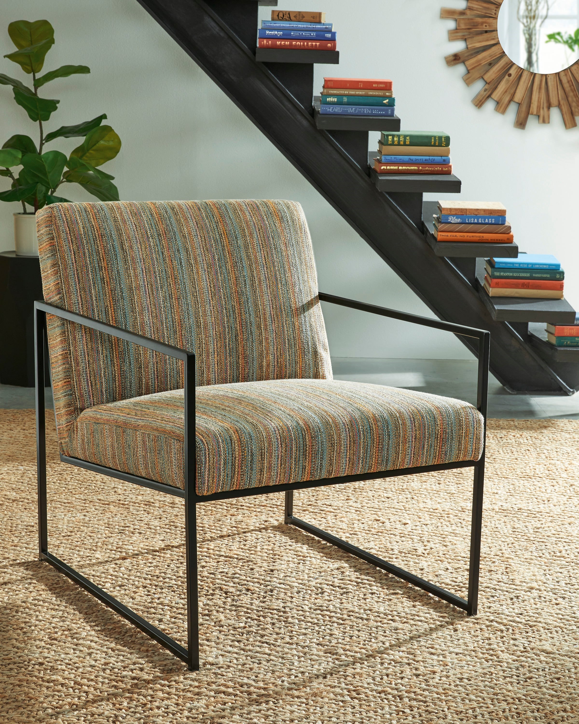 Metal frame 2024 upholstered chair