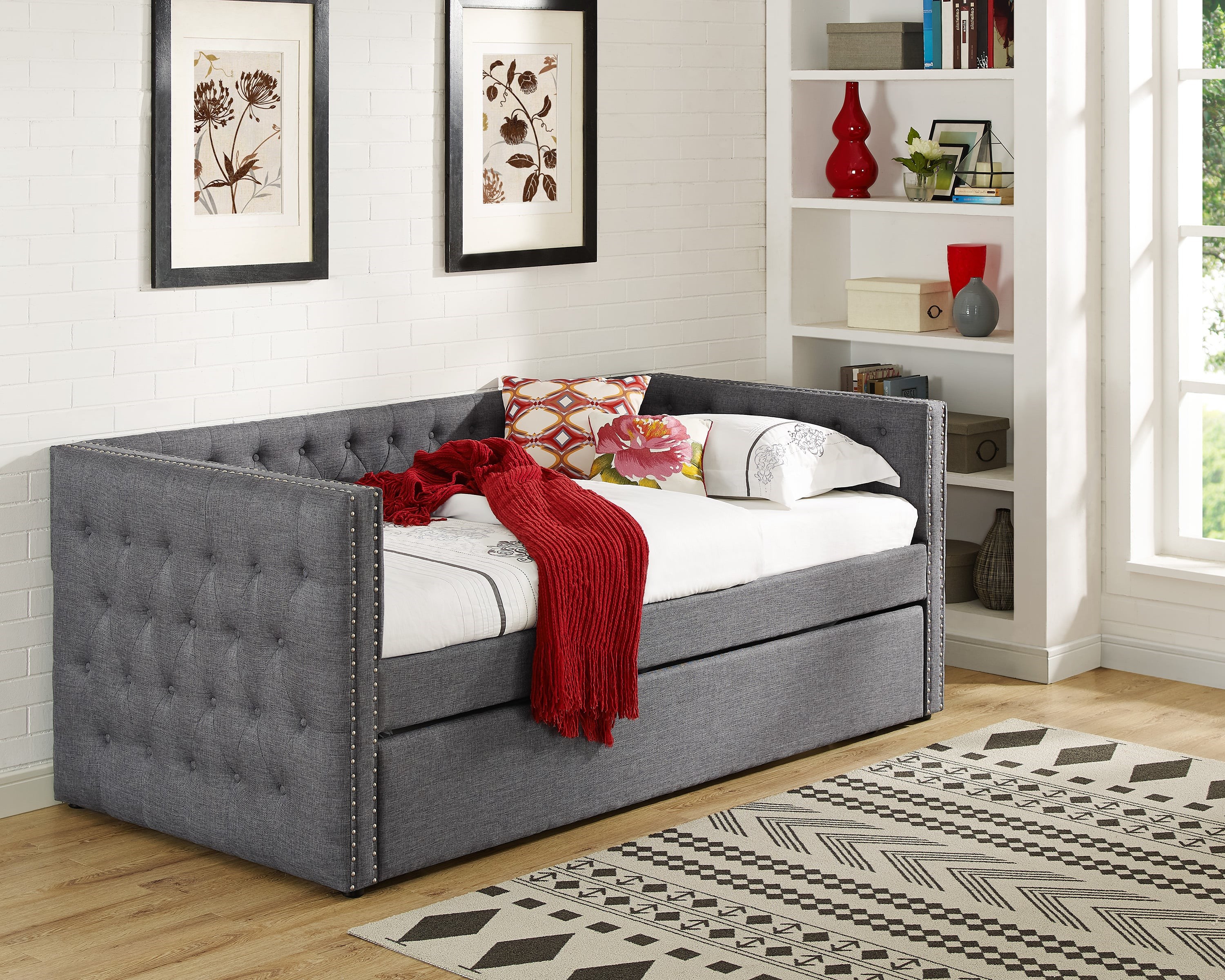 Sam levitz store trundle bed