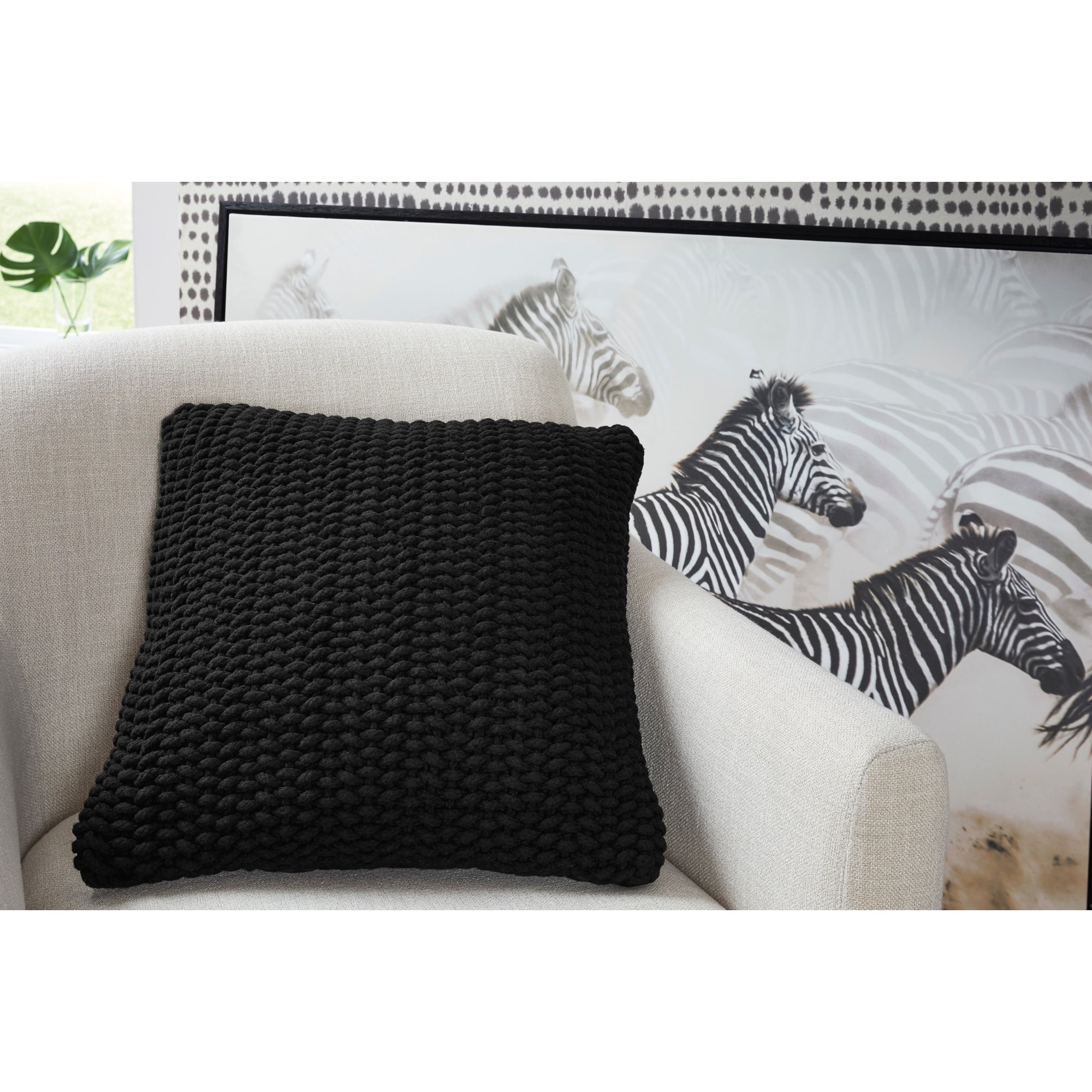 Samara Pillows (4-Pack) - Black/White