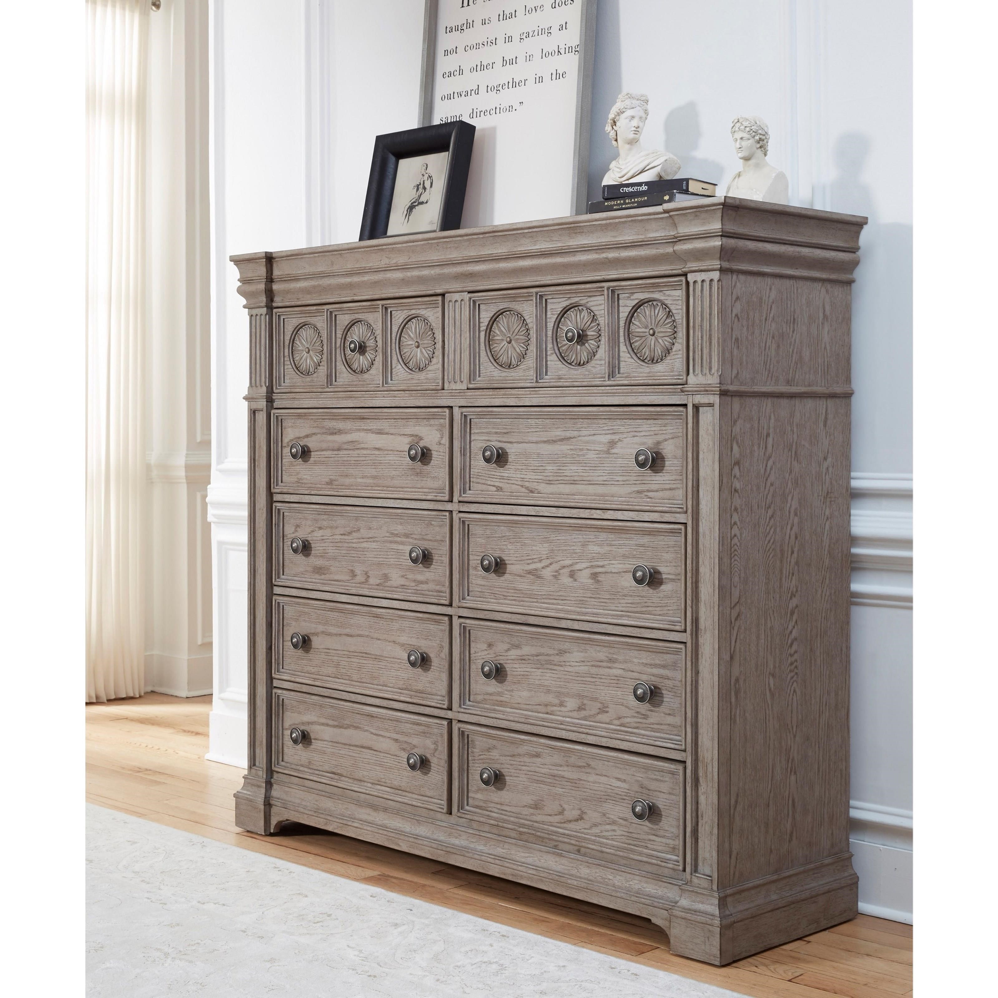 Pulaski modern white nine deals drawer chest