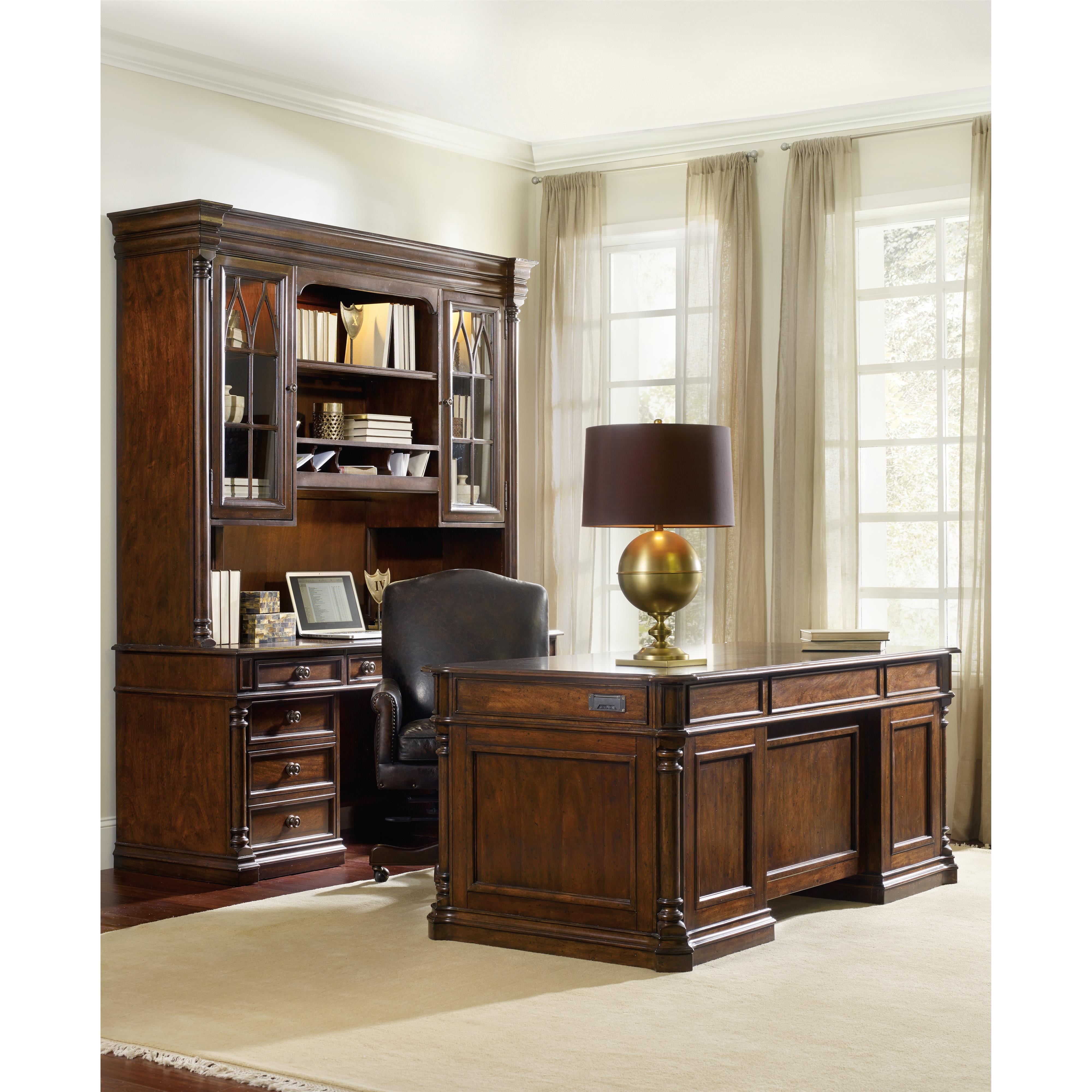 Executive desk with locking drawers hotsell