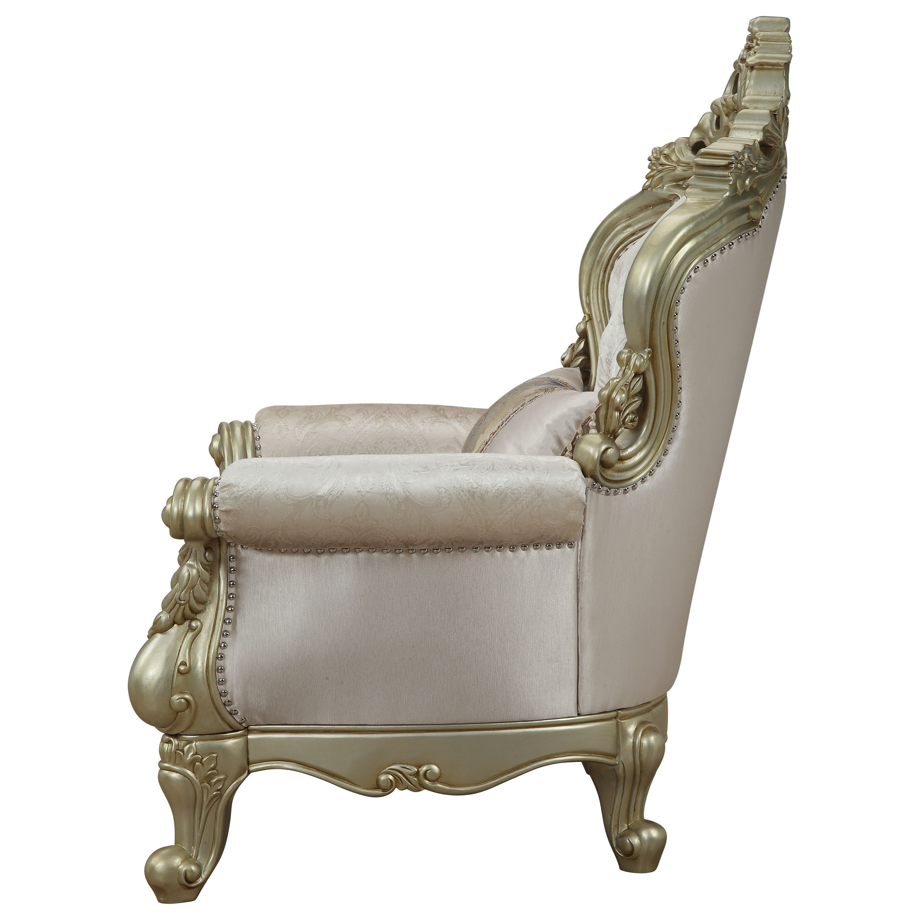 Traditional lounge chair shop