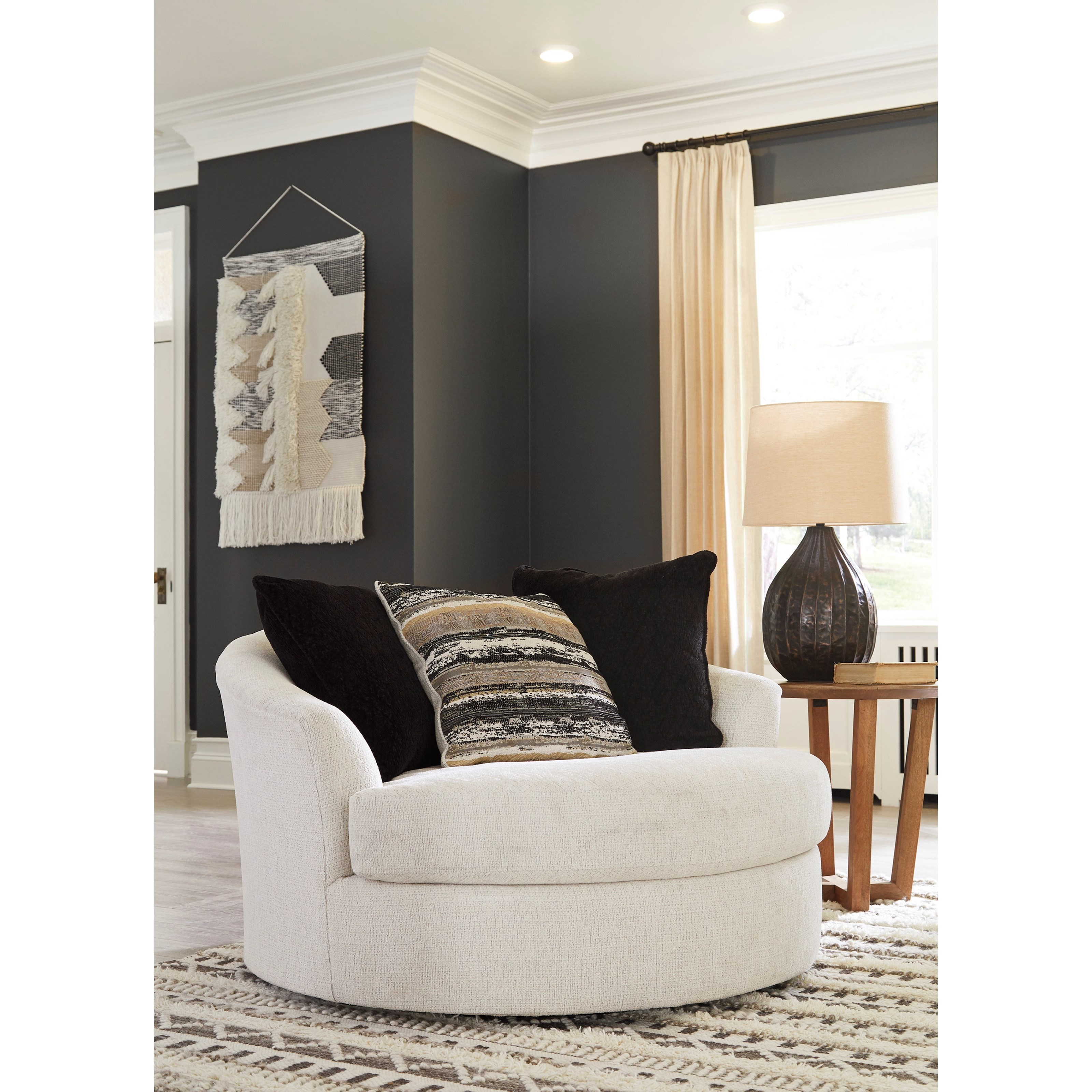 Oversized round shop chair