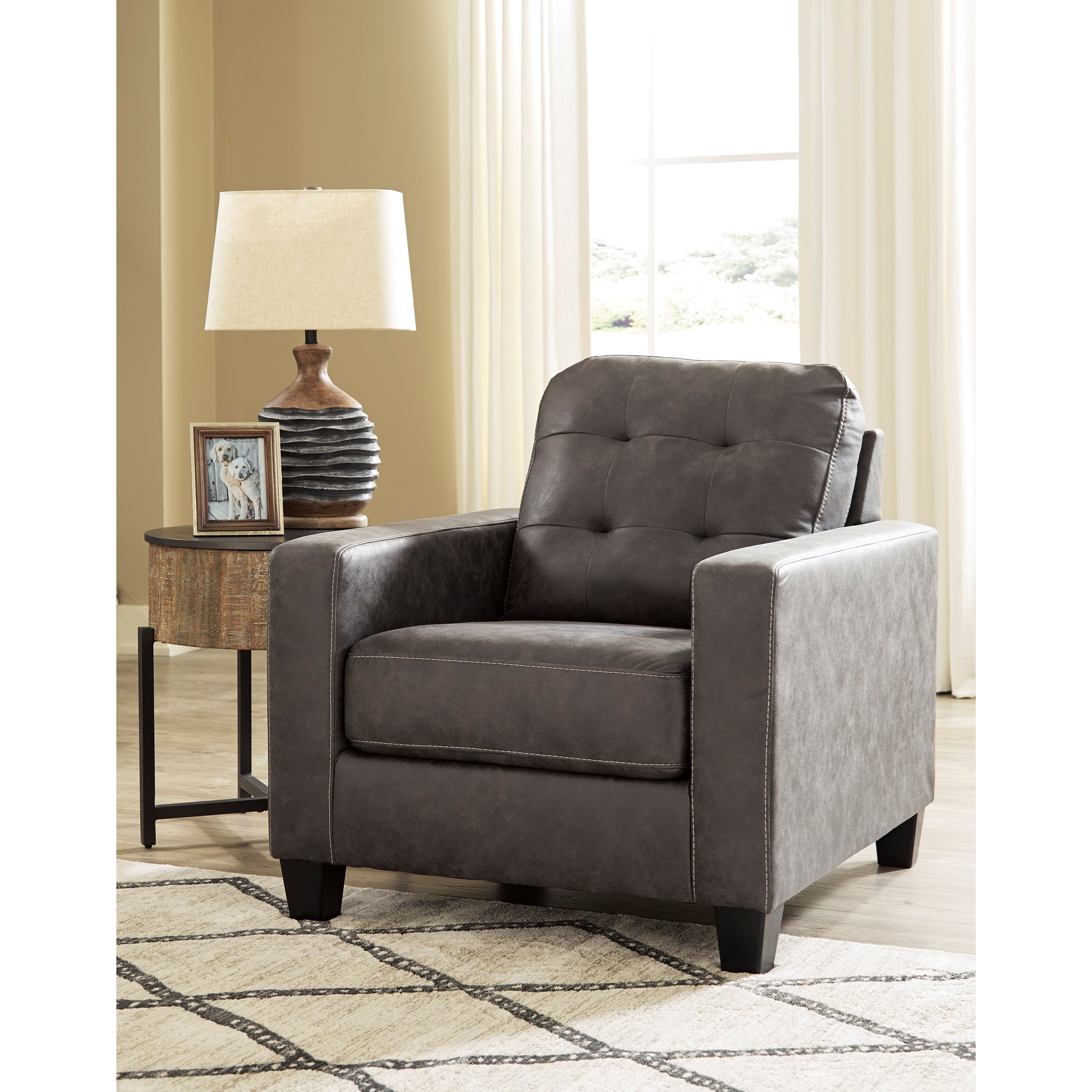 Benchcraft by Ashley Venaldi 9150120 Contemporary Chair with