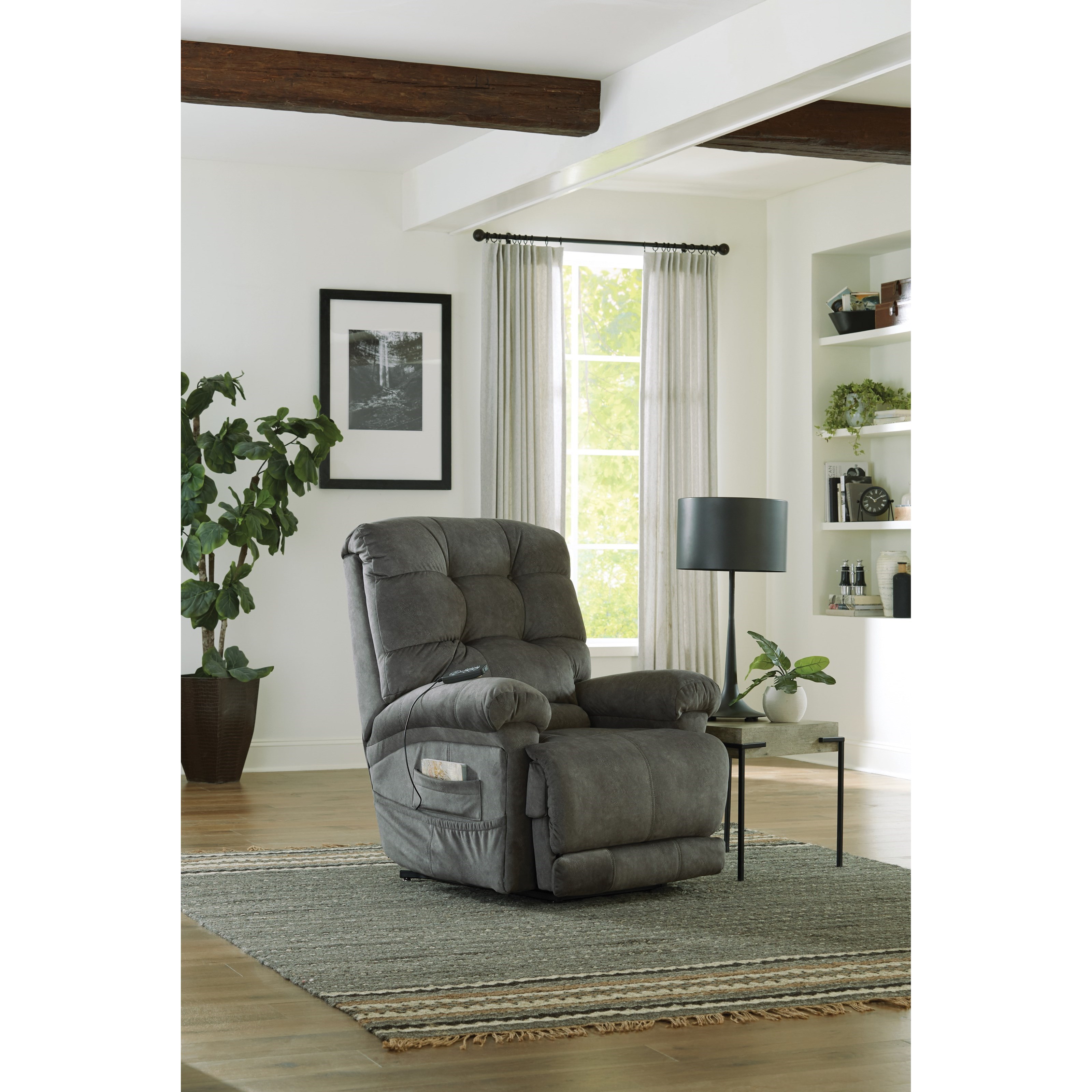 Zero gravity lift chair with heat and massage discount