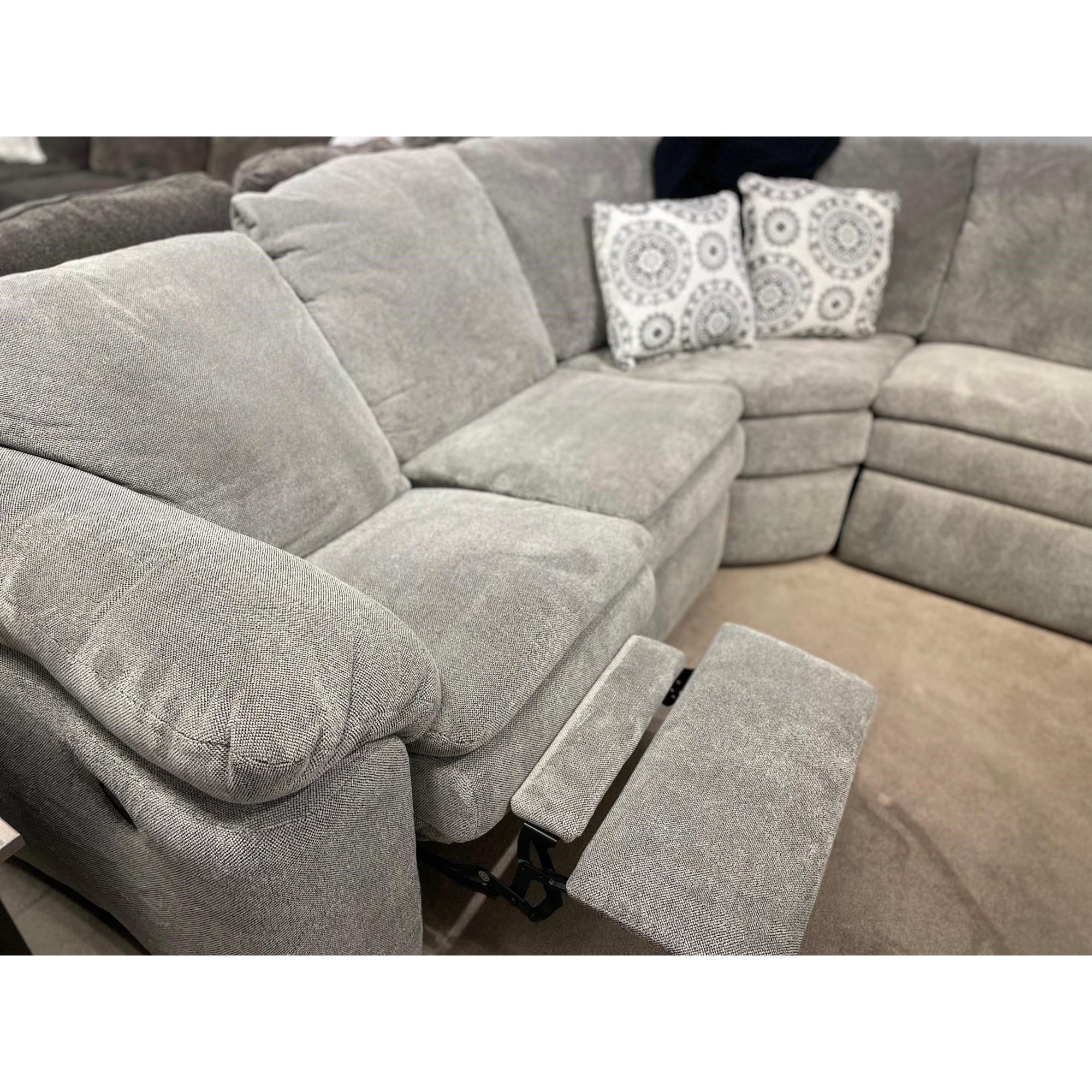 England 7300/L Series 24021100174000 5Piece Reclining Sectional