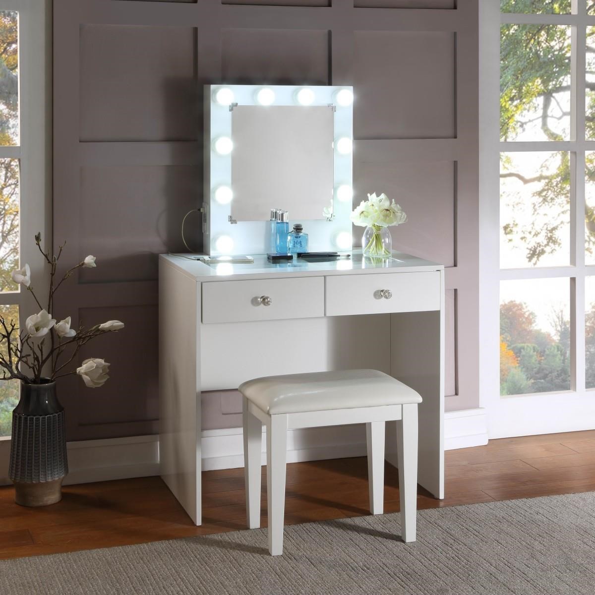Homelegance outlet 2025