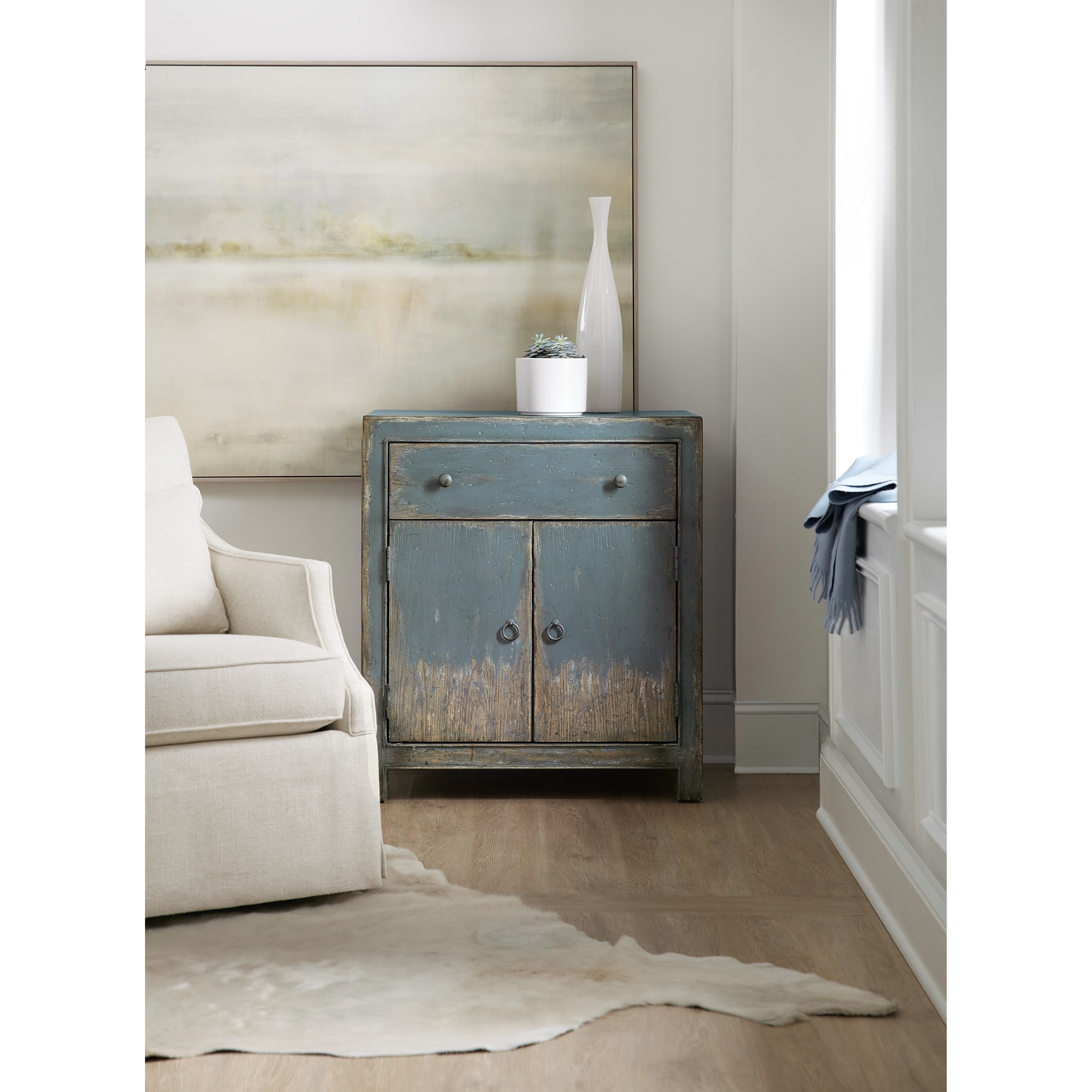 Hooker accent sale chest