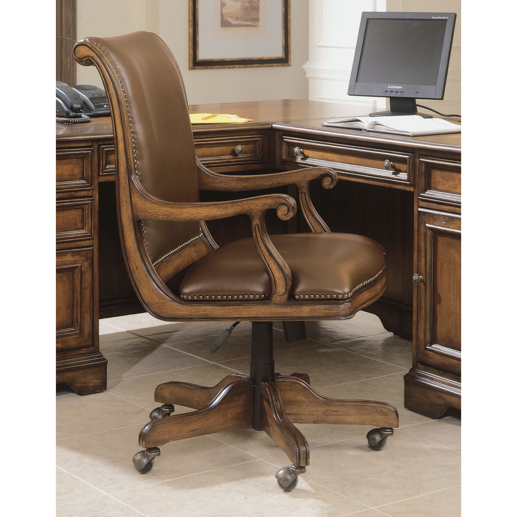 Traditional study top chair