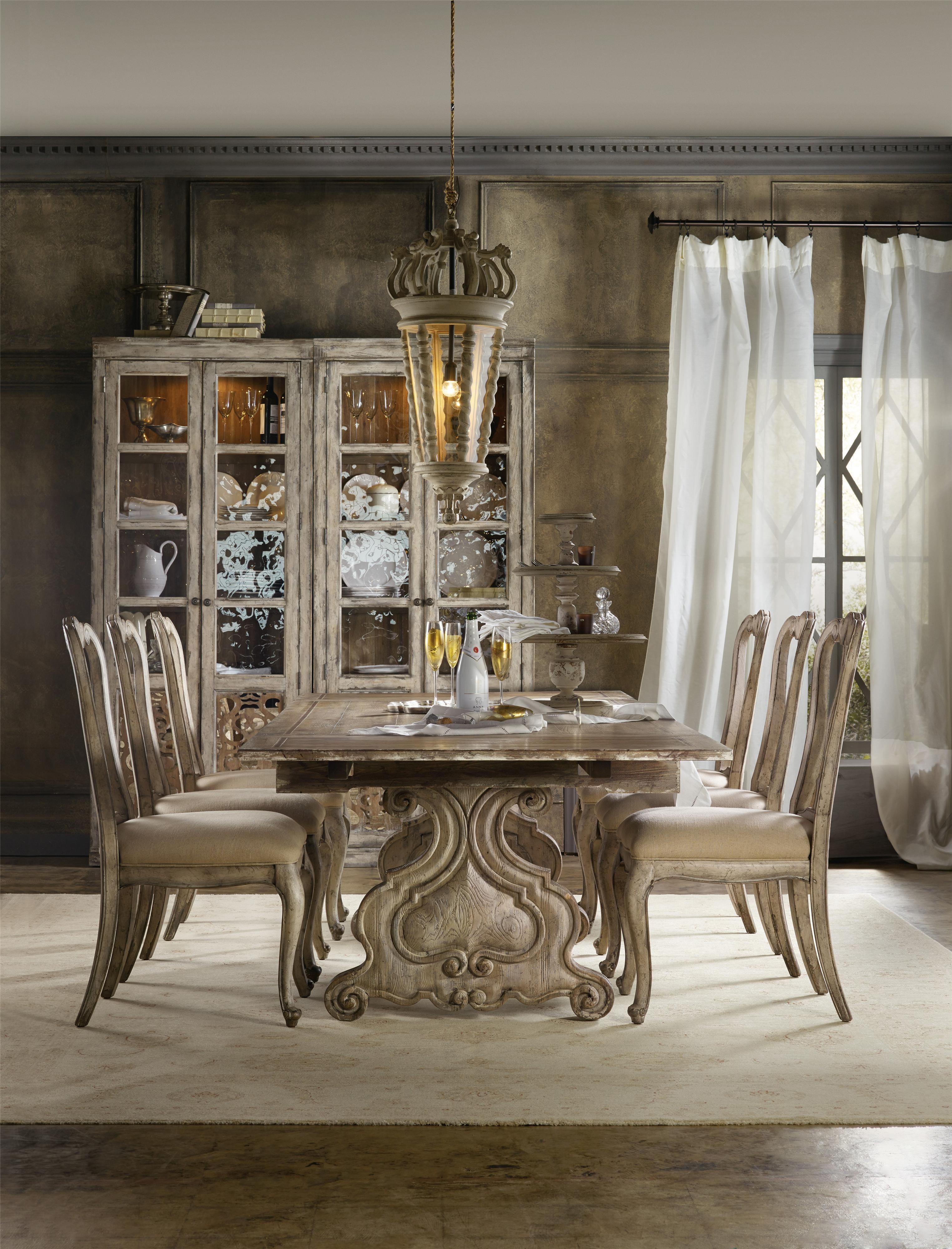 Hooker Furniture Chatelet 5351 75908 Bunching Curio with Fretwork