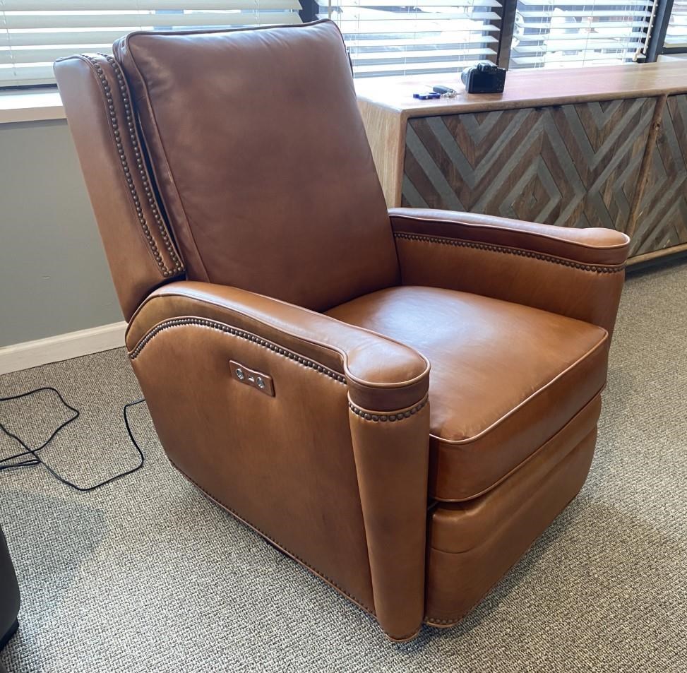 Hooker Furniture Rylea 216086001 Traditional Leather Power