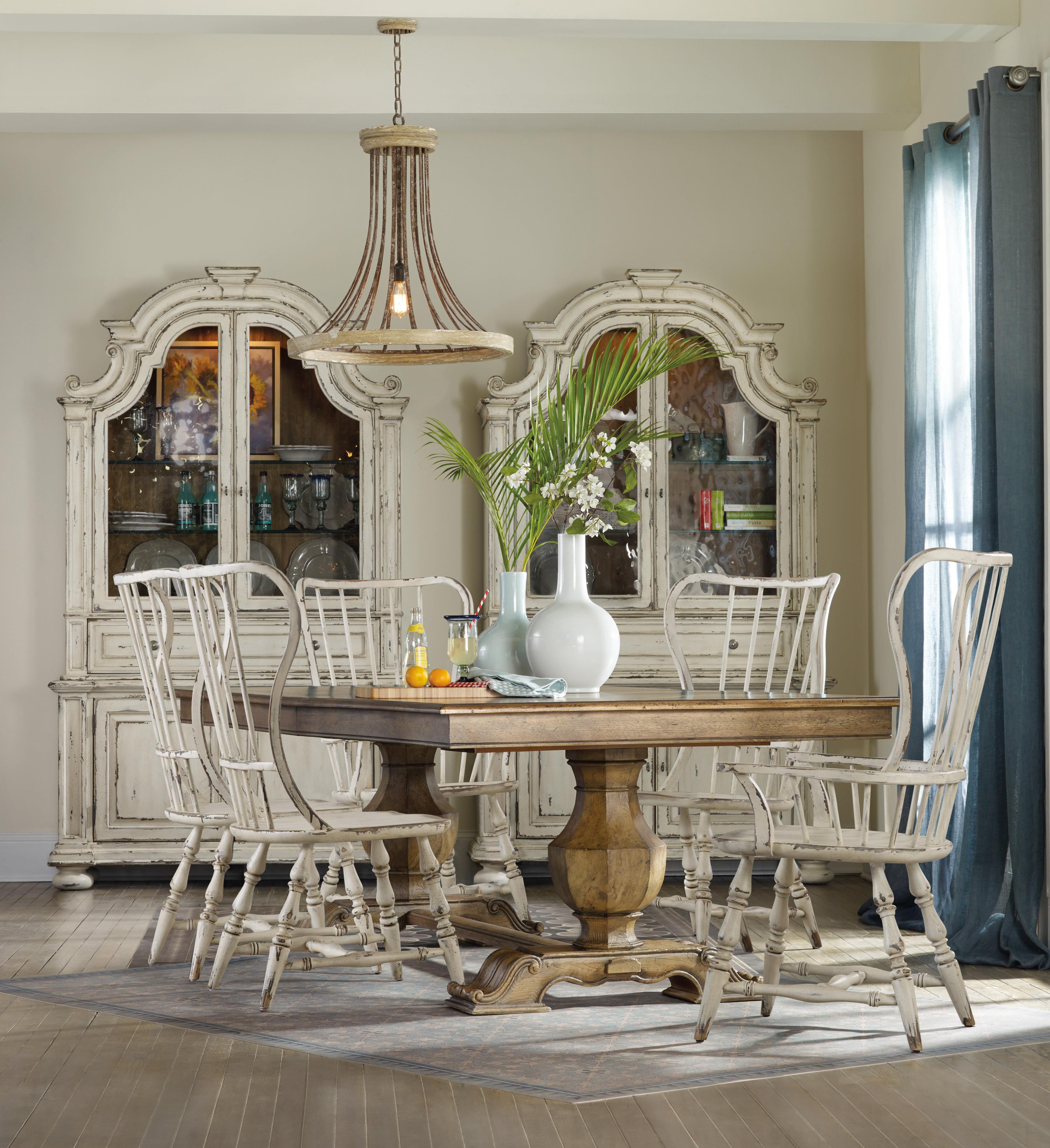 Vintage spindle chair deals