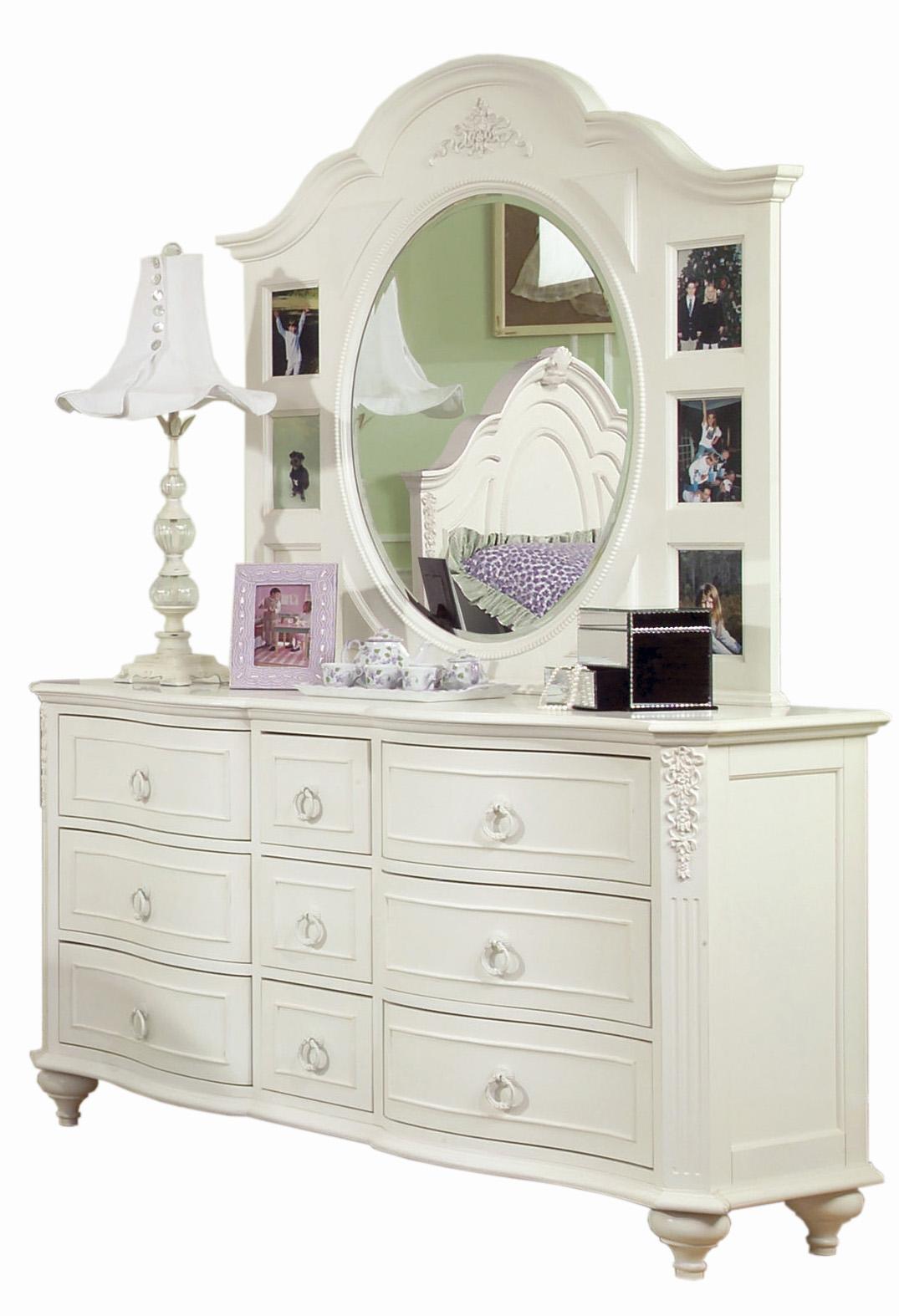 Childrens white online dresser with mirror