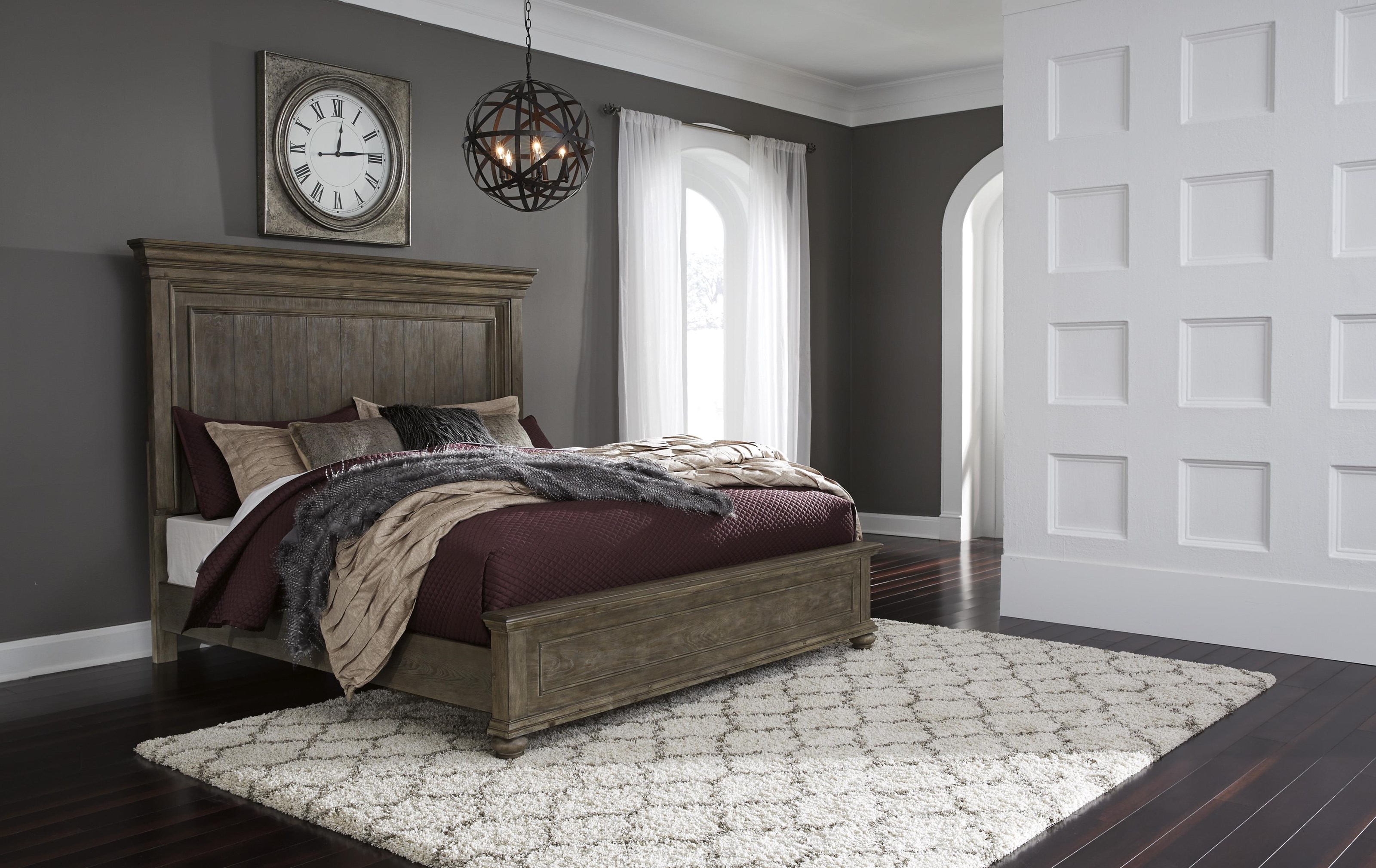 Johnelle queen panel bed on sale with storage bench