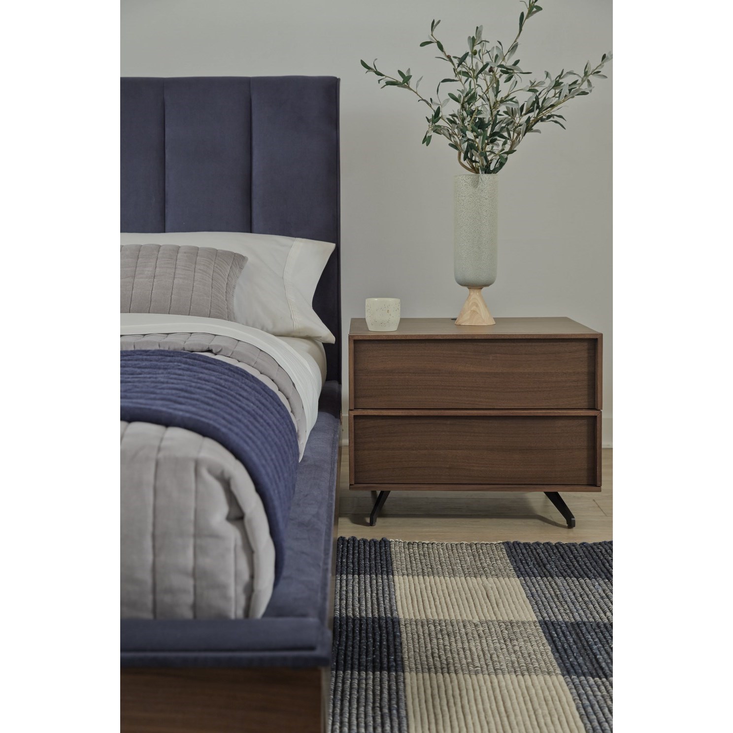 Palliser Kamden 710 432 Mid Century Modern Nightstand with USB