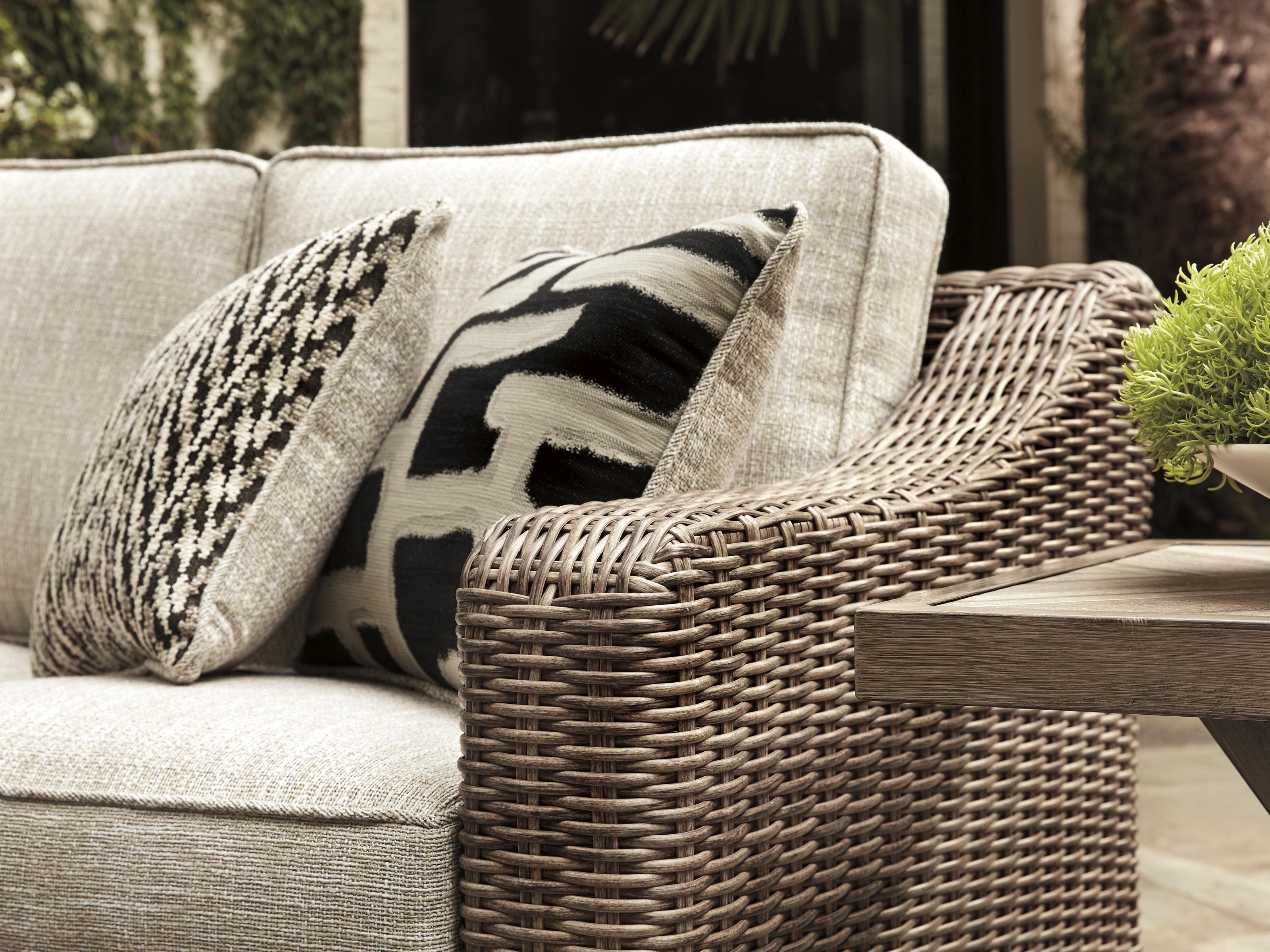 Signature Design by Ashley Beachcroft P791 854 851 Beachcroft 3