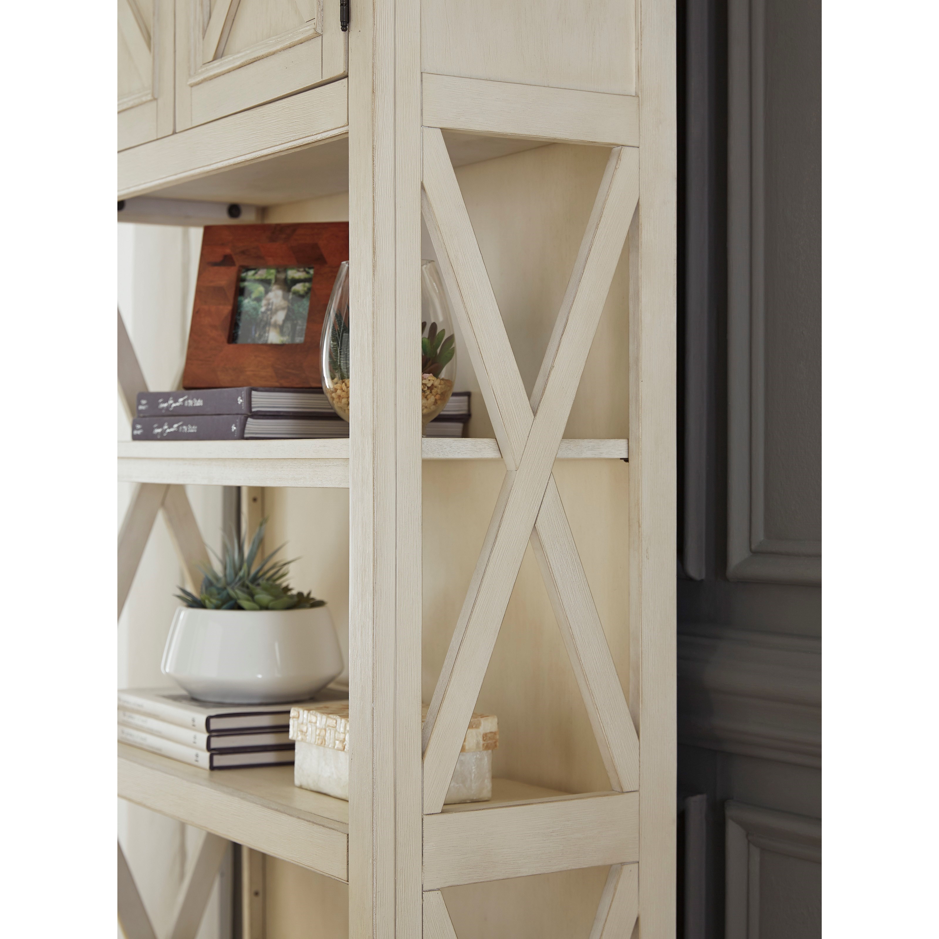 Bolanburg display shop cabinet