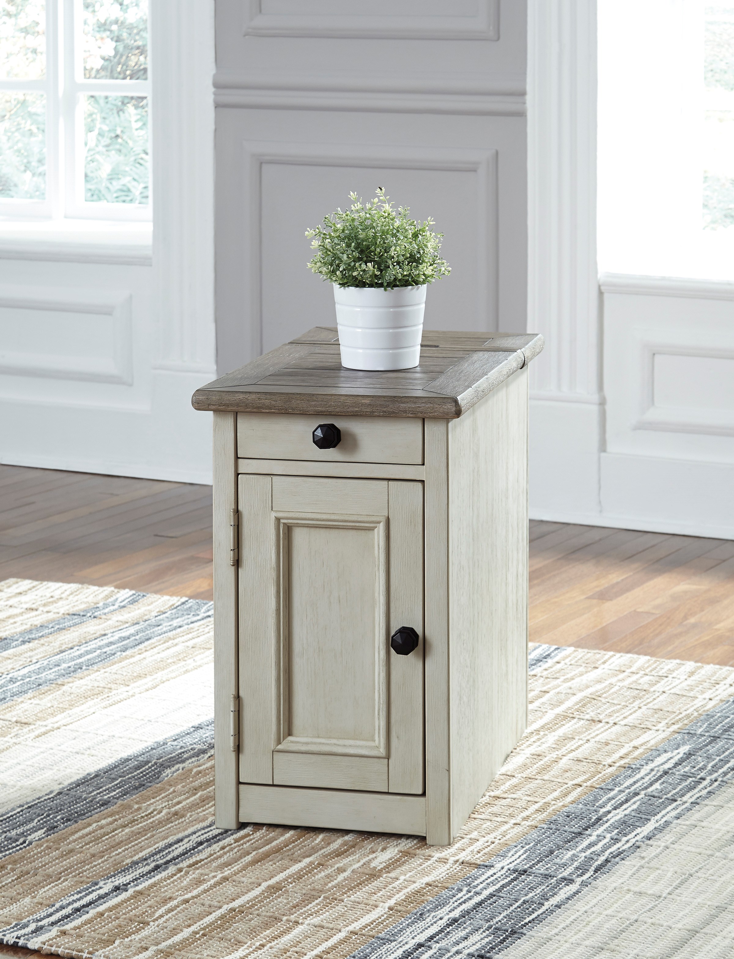 Signature Design by Ashley Bolanburg T637 7 Chair Side End Table
