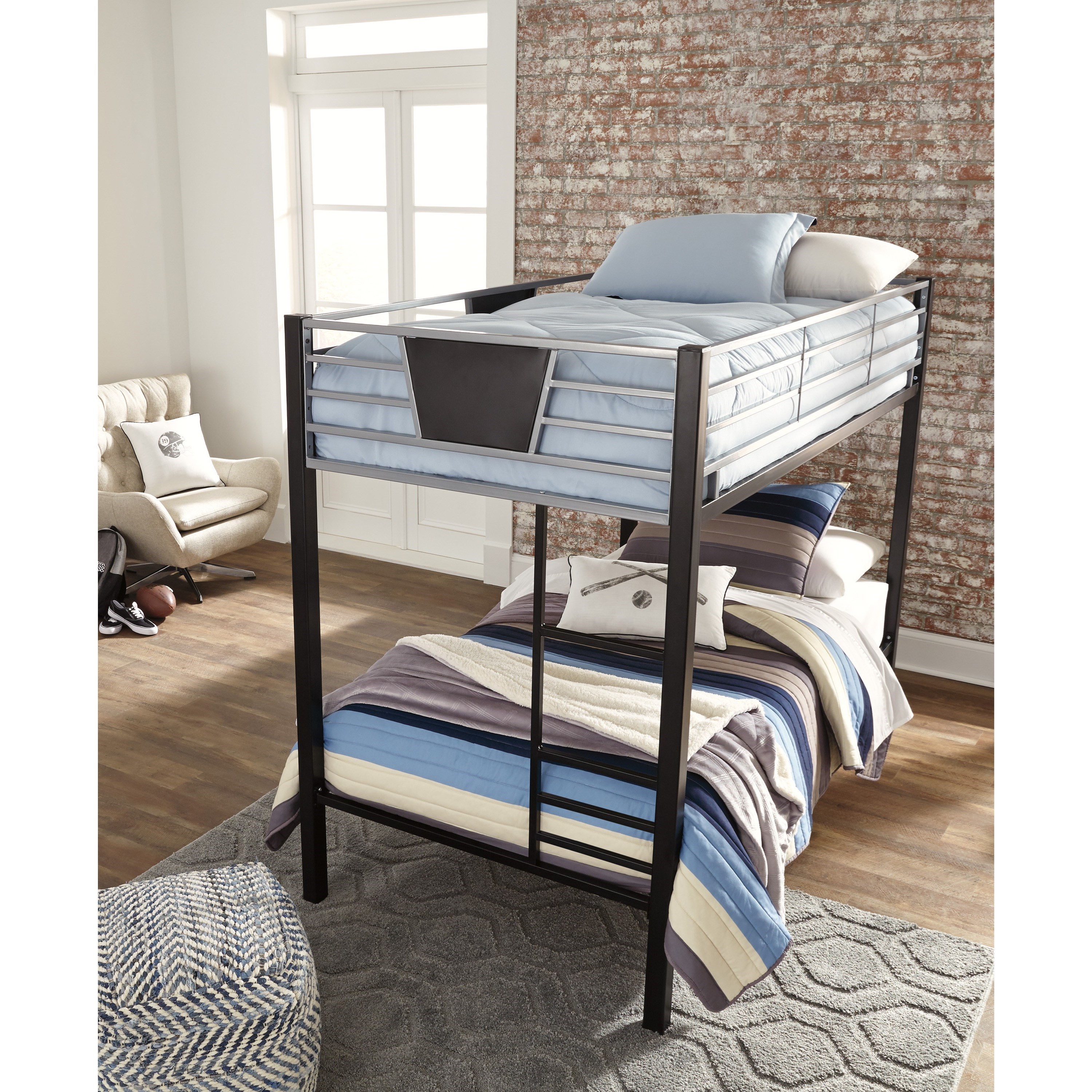 Unstackable outlet bunk beds