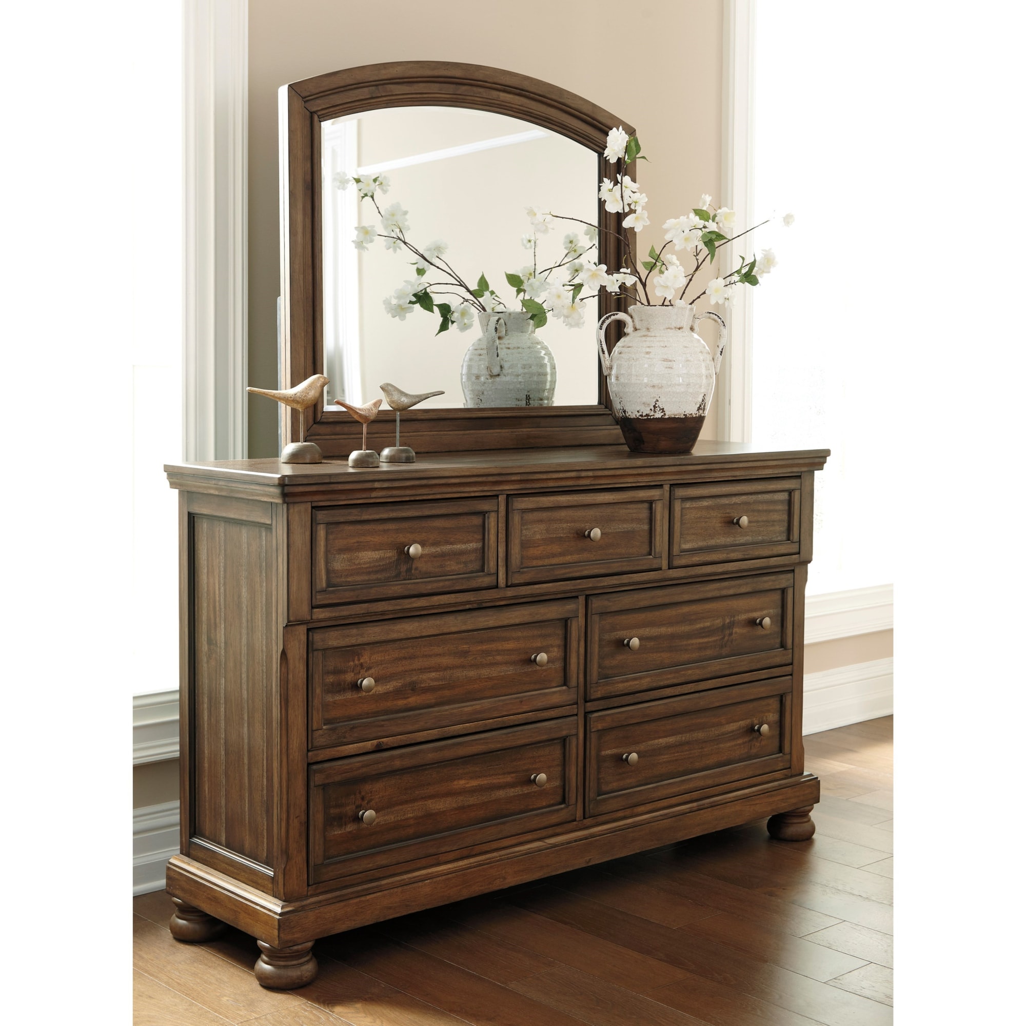 Signature Design by Ashley Flynnter B719-31+36 Dresser &amp; Bedroom 