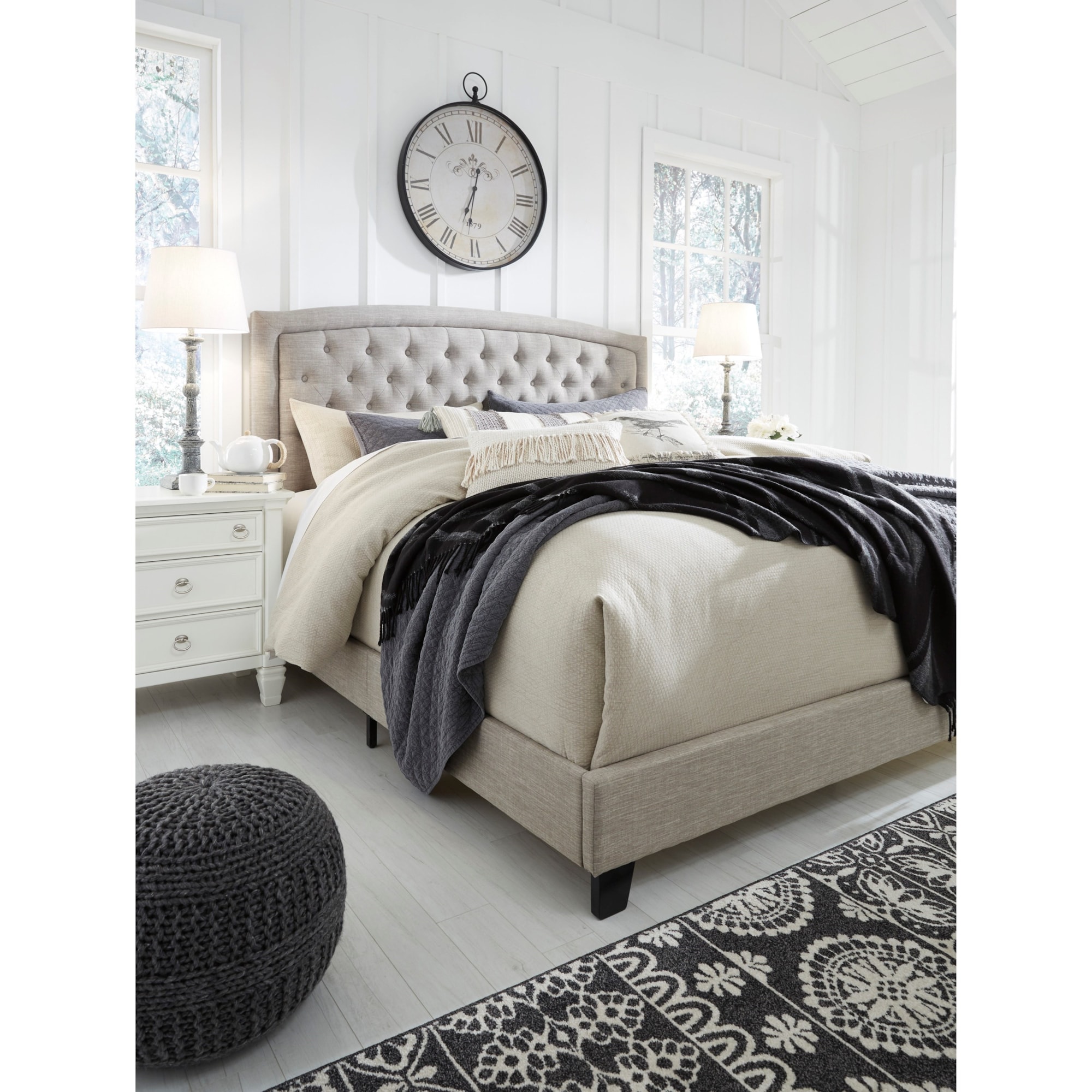 Signature Design by Ashley Jerary ASHB090781 Queen Upholstered Bed