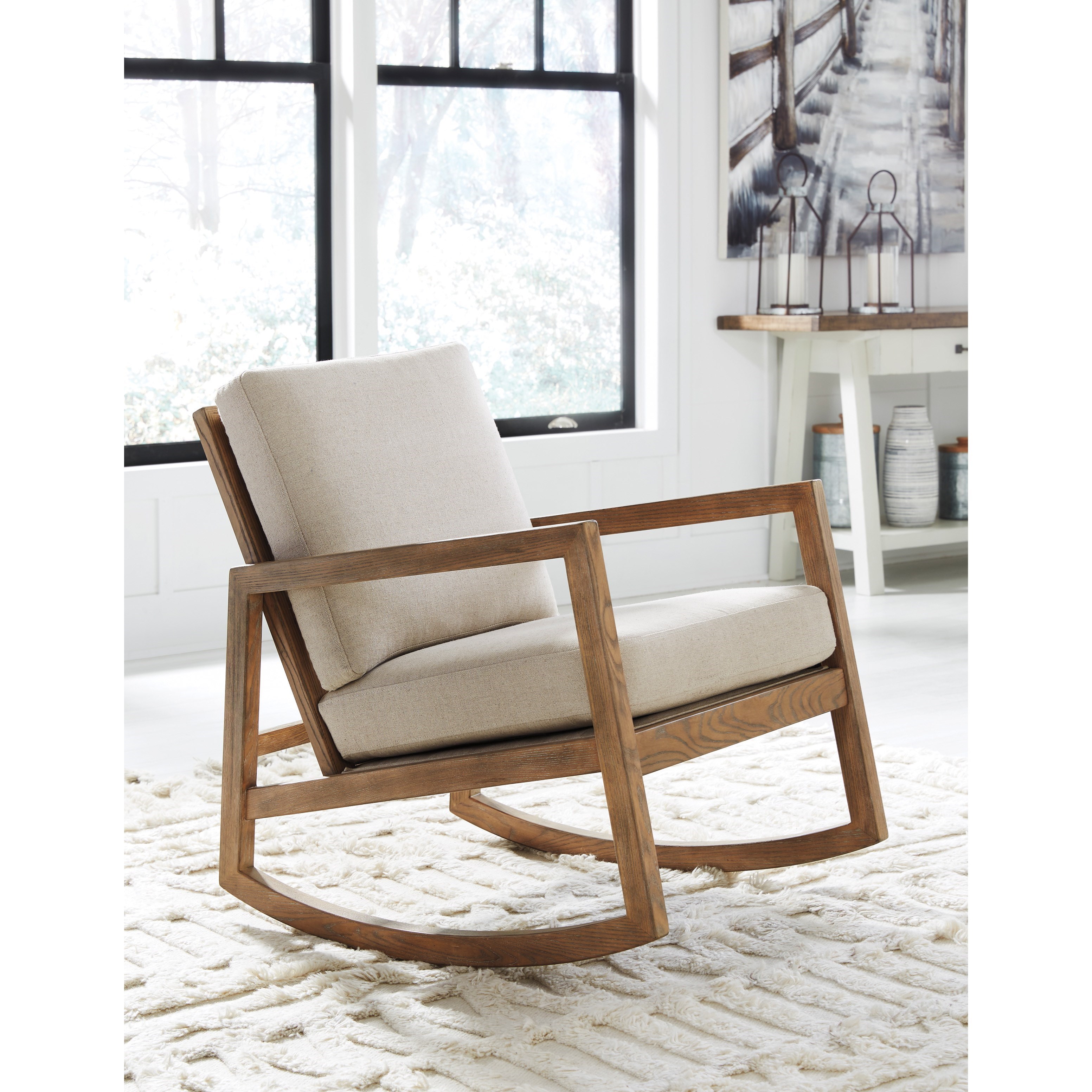 Exposed wood frame chair 2025