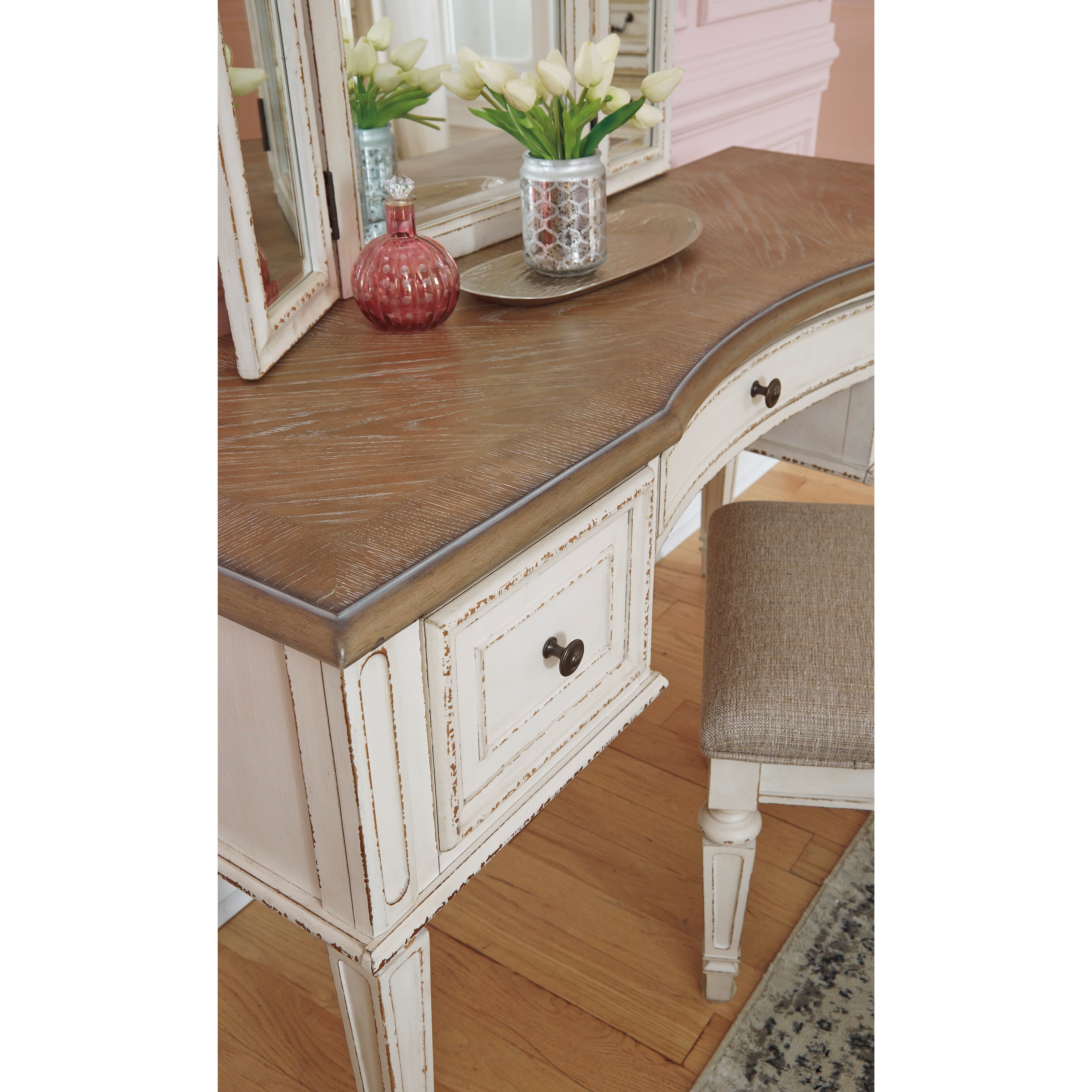 Realyn sales makeup vanity