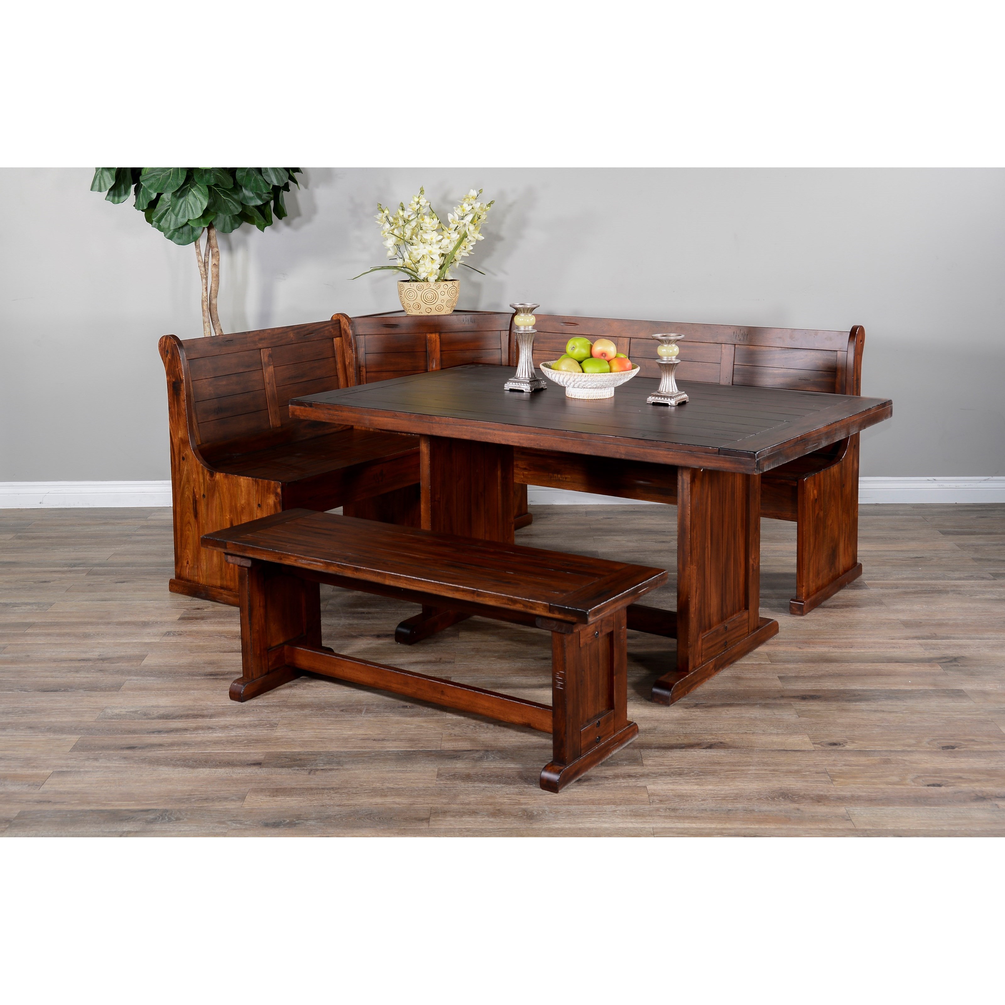 Bayside breakfast nook with online side bench